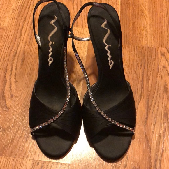 🎉GUC Dressy heels. - Picture 2 of 5